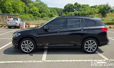 BMW X1 2022 2.0 автомат (гидро), миниатюра 8