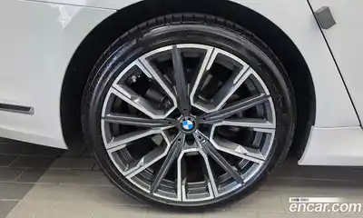 BMW 7 серия 2022 3.0 автомат (гидро), миниатюра 5