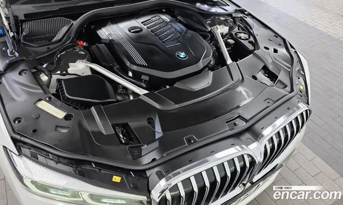 BMW 7 серия 2022 3.0 автомат (гидро), фото 6