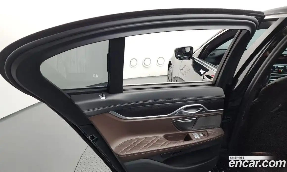 BMW 7 серия 2019 3.0 автомат (гидро), фото 15