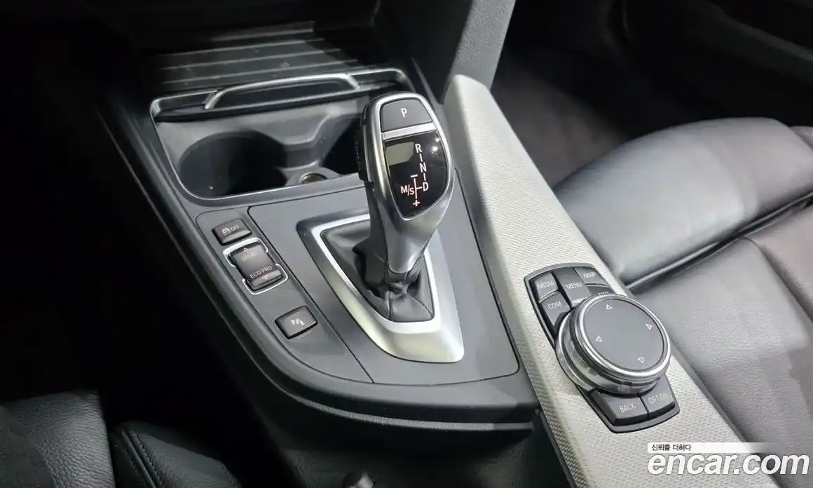 BMW 3 серия 2017 2.0 автомат (гидро), фото 11
