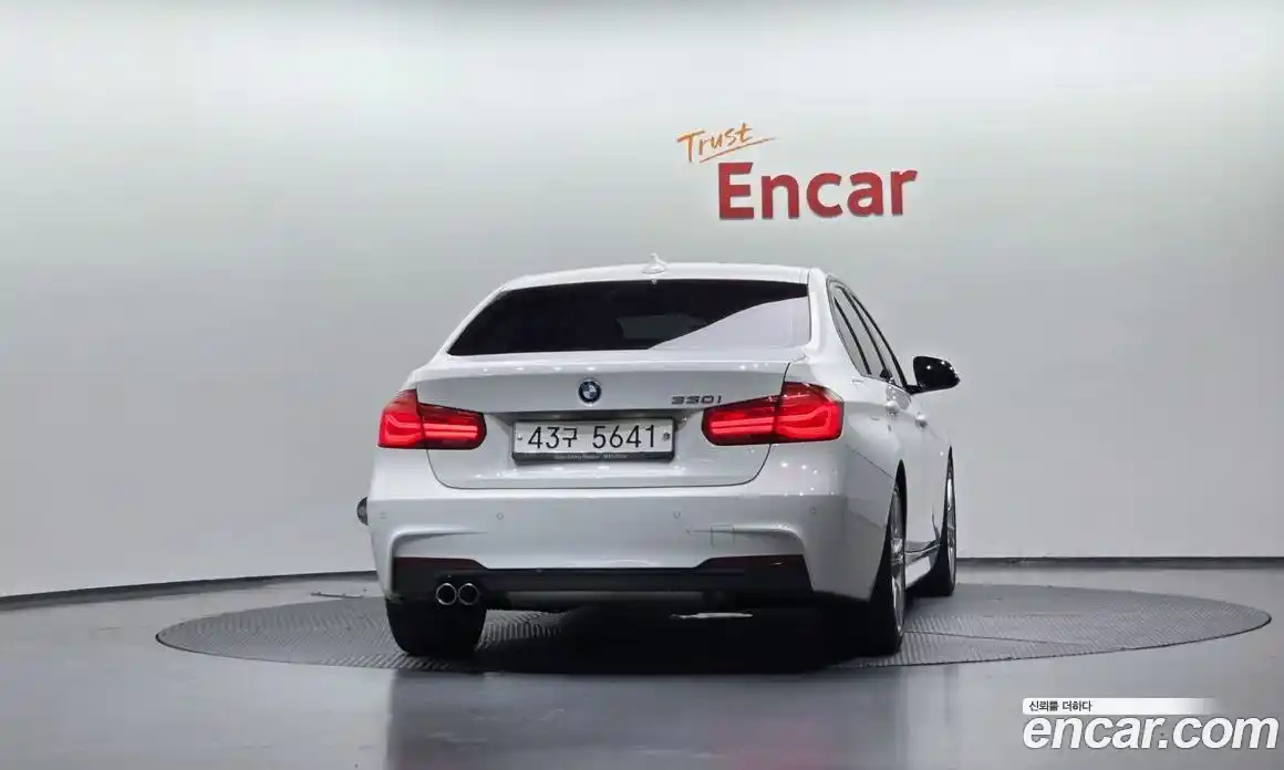 BMW 3 серия 2017 2.0 автомат (гидро), фото 3