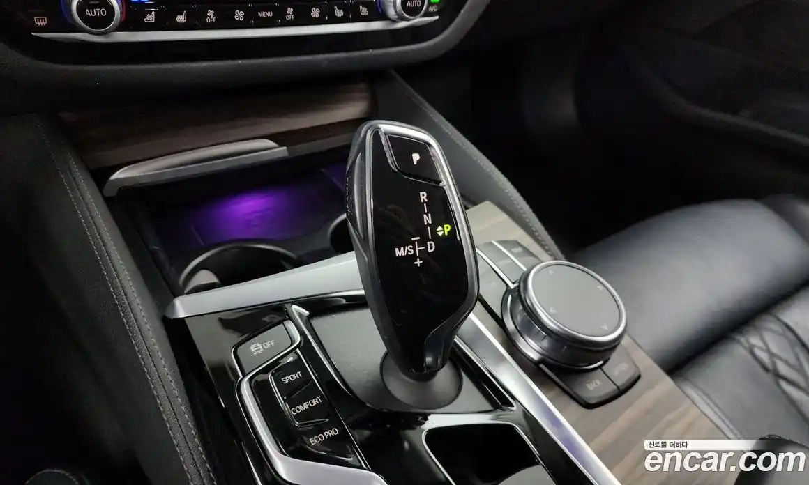 BMW 5 серия 2018 2.0 автомат (гидро), фото 12