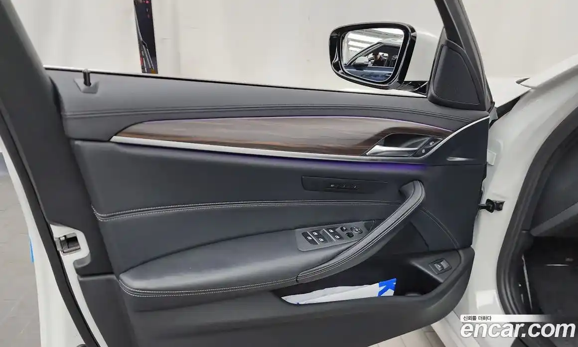 BMW 5 серия 2018 2.0 автомат (гидро), фото 14