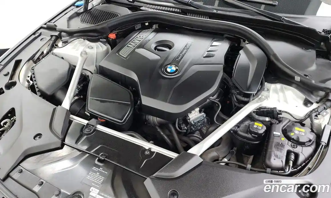 BMW 5 серия 2018 2.0 автомат (гидро), фото 6