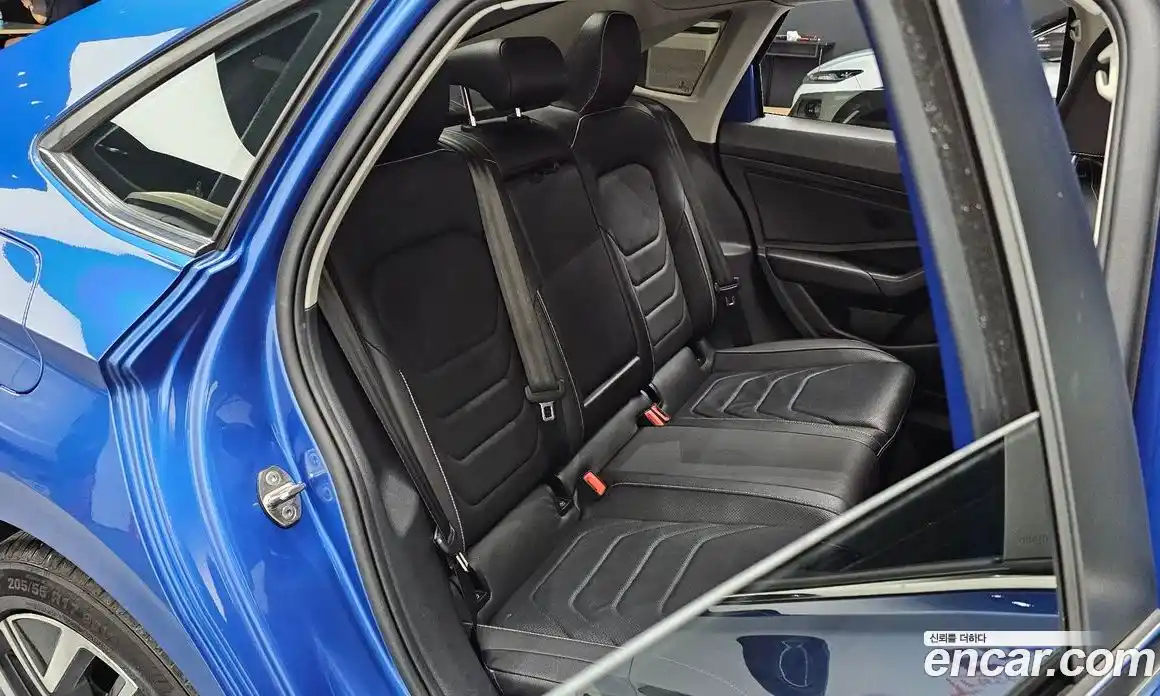 Volkswagen Jetta 2022 1.5 автомат (гидро), фото 12
