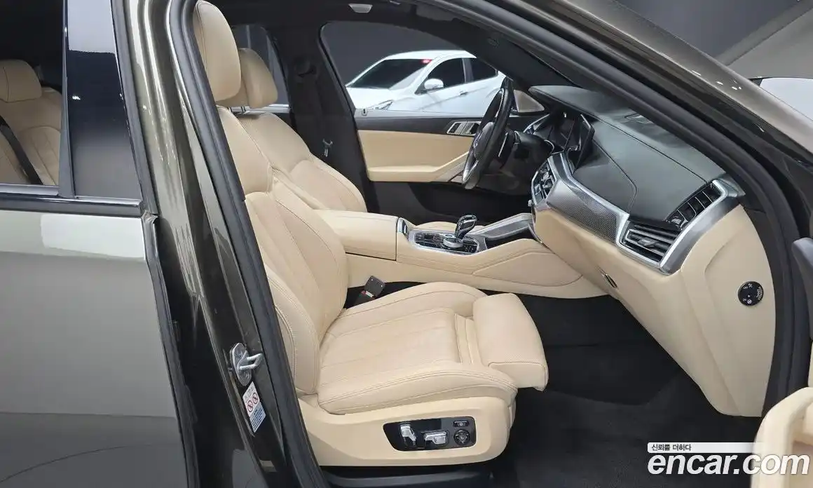 BMW X6 2021 3.0 автомат (гидро), фото 11