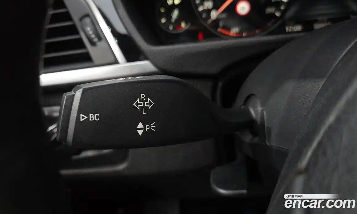 BMW 3 серия 2020 2.0 автомат (гидро), фото 31
