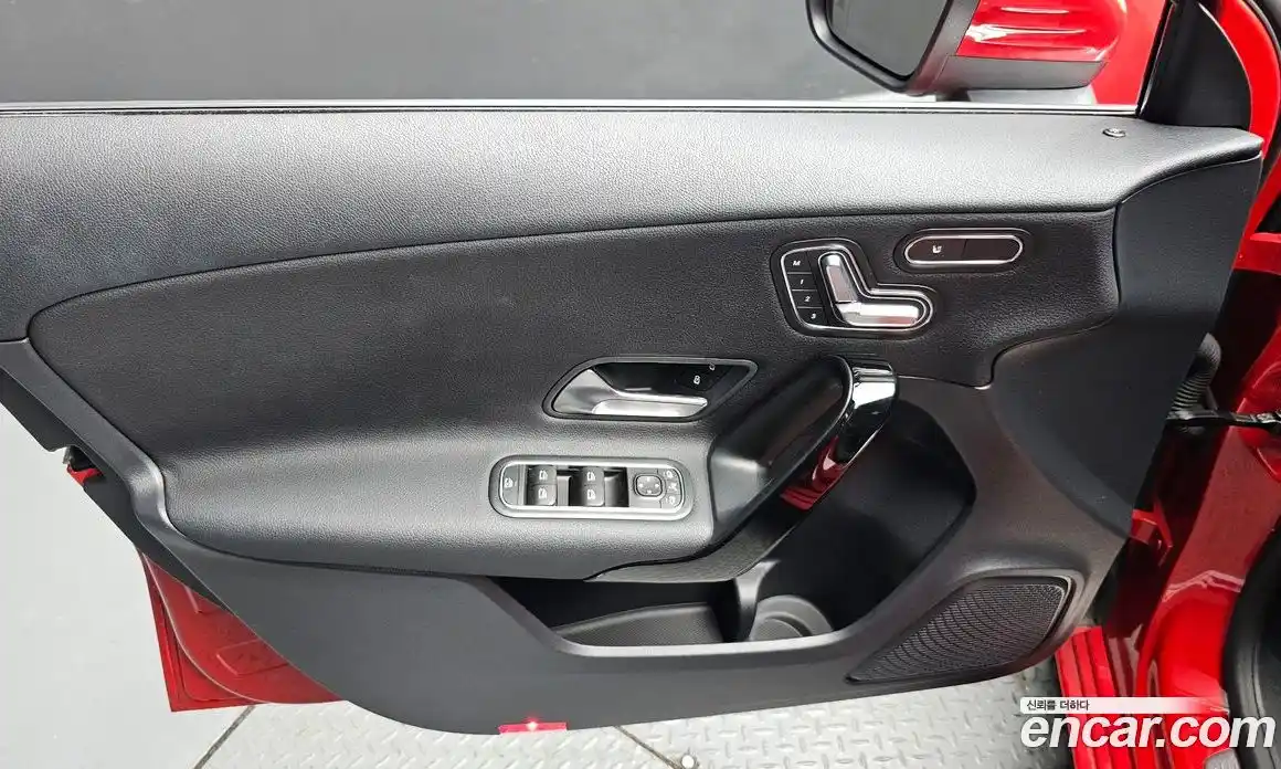 Mercedes-Benz A-Class 2019 2.0 гидро, фото 14 Mercedes-Benz A-Class 2019 2.0 гидро, фото 14