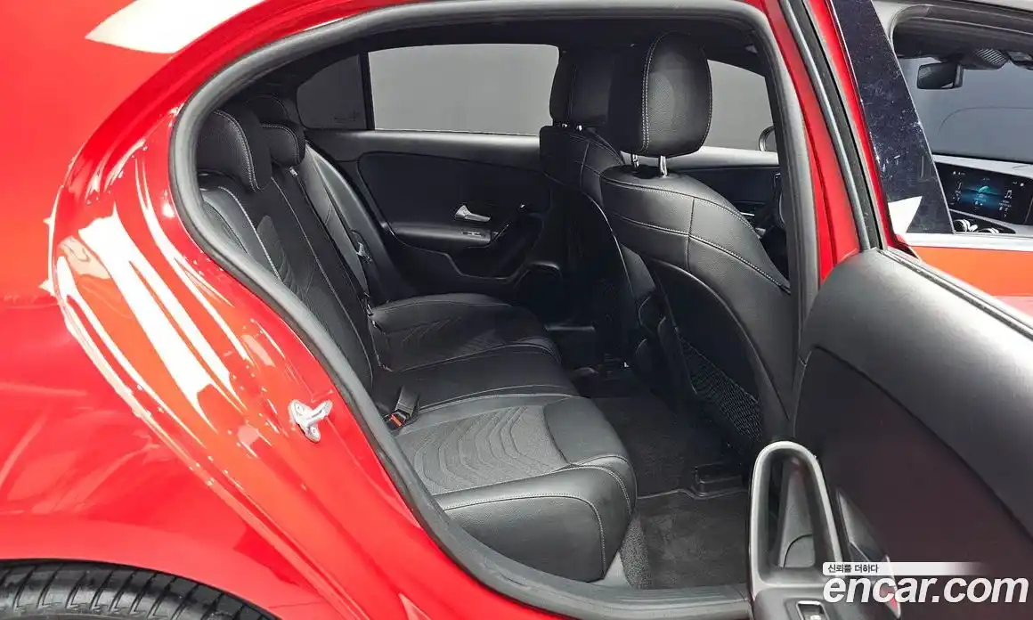 Mercedes-Benz A-Class 2019 2.0 гидро, фото 17 Mercedes-Benz A-Class 2019 2.0 гидро, фото 17