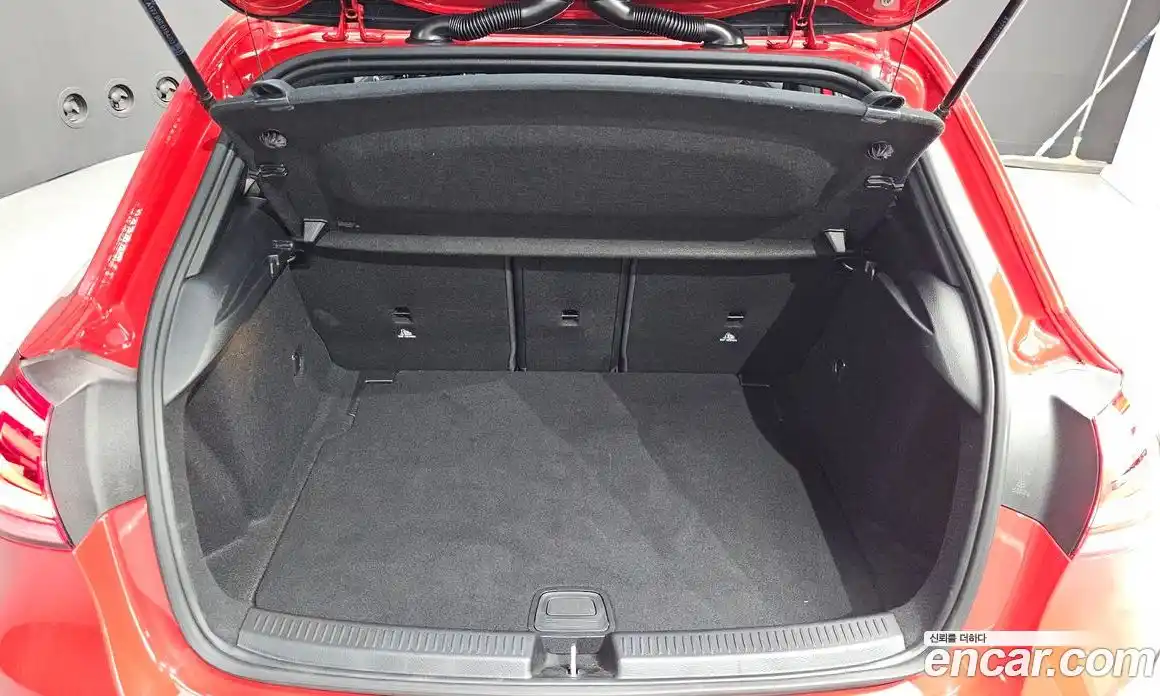 Mercedes-Benz A-Class 2019 2.0 гидро, фото 26 Mercedes-Benz A-Class 2019 2.0 гидро, фото 26