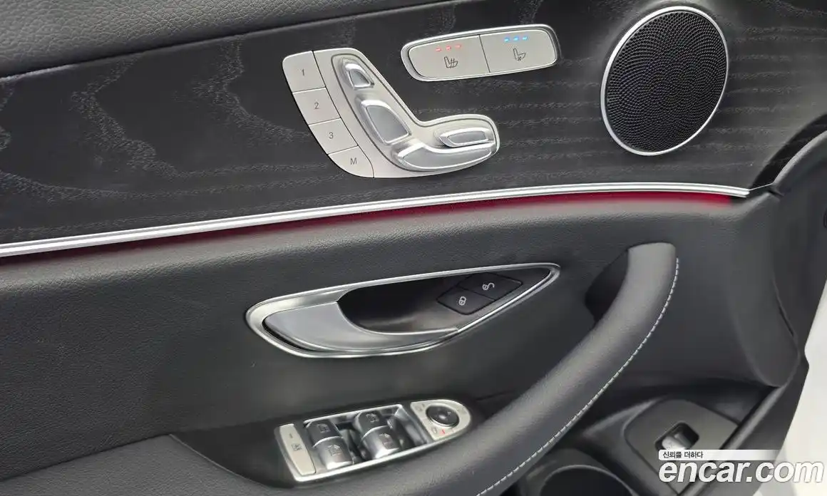 Mercedes-Benz E-Class 2023 2.0 автомат (гидро), фото 13