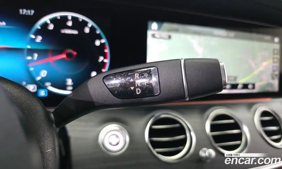 Mercedes-Benz E-Class 2023 2.0 автомат (гидро), фото 9