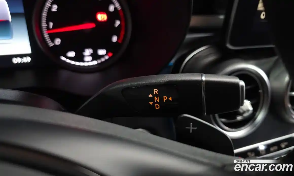 Mercedes-Benz GLC-Class 2019 2.0 гидро, фото 12 Mercedes-Benz GLC-Class 2019 2.0 гидро, фото 12