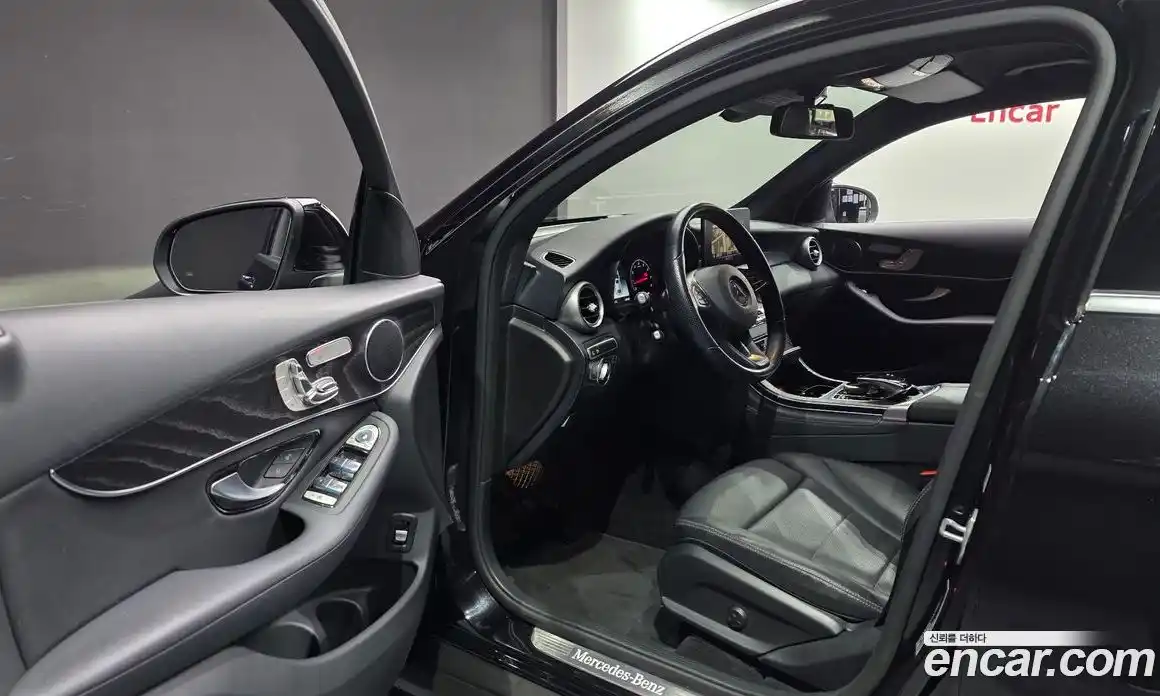 Mercedes-Benz GLC-Class 2019 2.0 гидро, фото 13 Mercedes-Benz GLC-Class 2019 2.0 гидро, фото 13