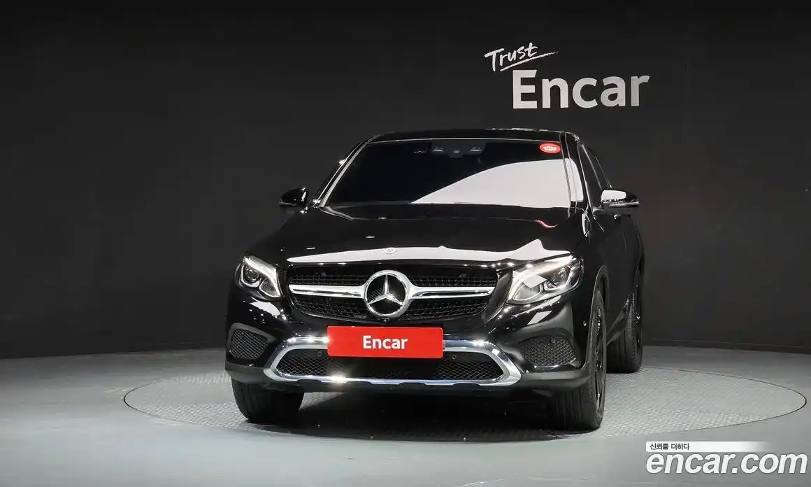Mercedes-Benz GLC-Class 2019 2.0 гидро, фото 3 Mercedes-Benz GLC-Class 2019 2.0 гидро, фото 3