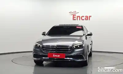 Mercedes-Benz E-Class 2021 2.0 автомат (гидро), миниатюра 2