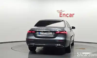 Mercedes-Benz E-Class 2021 2.0 автомат (гидро), миниатюра 3
