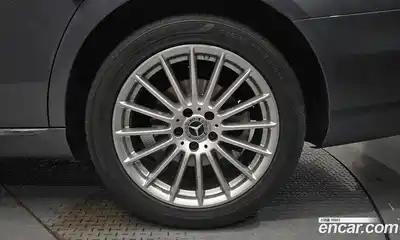 Mercedes-Benz E-Class 2021 2.0 автомат (гидро), миниатюра 6