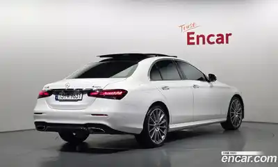 Mercedes-Benz E-Class 2021 2.0 автомат (гидро), миниатюра 2