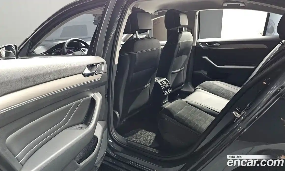 Volkswagen Passat 2021 2.0 автомат (гидро), фото 16