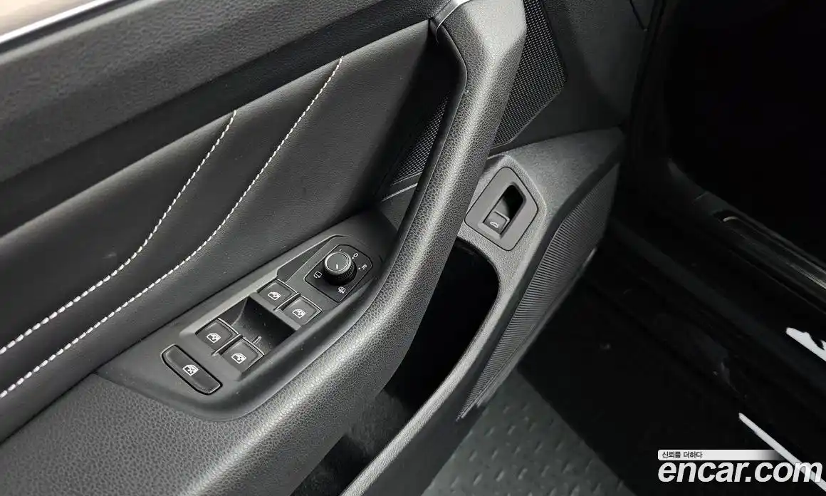 Volkswagen Passat 2021 2.0 автомат (гидро), фото 27