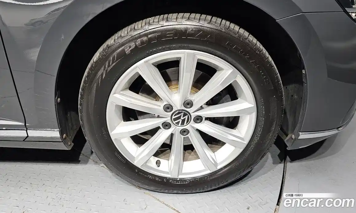 Volkswagen Passat 2021 2.0 автомат (гидро), фото 7