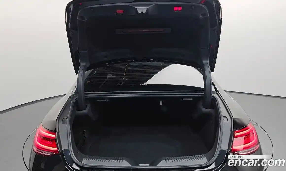 Mercedes-Benz CLS-Class 2022 2.0 гидро, фото 23