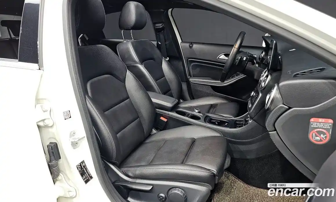Mercedes-Benz A-Class 2017 1.6 гидро, фото 17 Mercedes-Benz A-Class 2017 1.6 гидро, фото 17