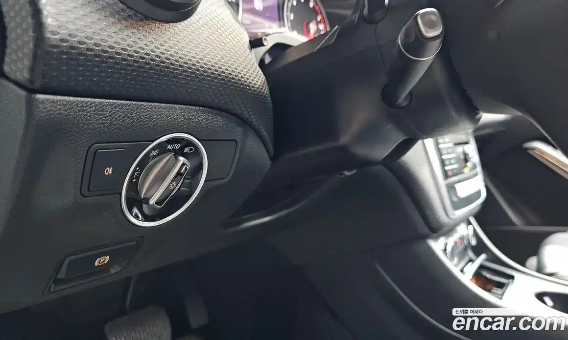Mercedes-Benz A-Class 2017 1.6 гидро, фото 20 Mercedes-Benz A-Class 2017 1.6 гидро, фото 20