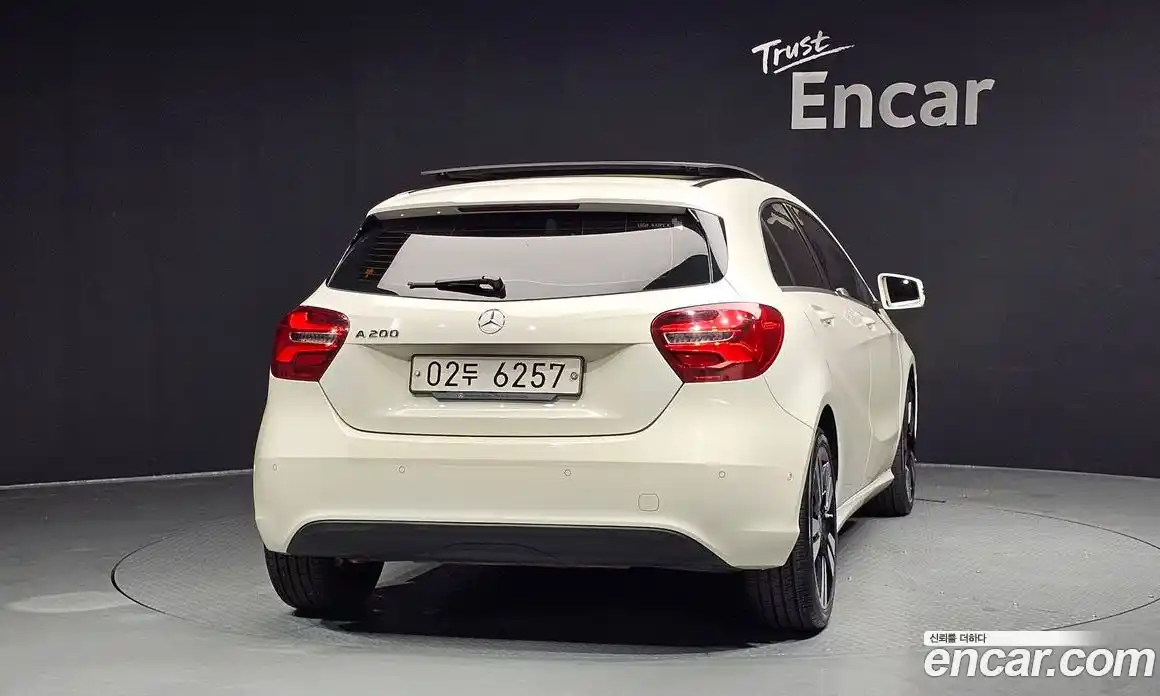 Mercedes-Benz A-Class 2017 1.6 гидро, фото 4 Mercedes-Benz A-Class 2017 1.6 гидро, фото 4