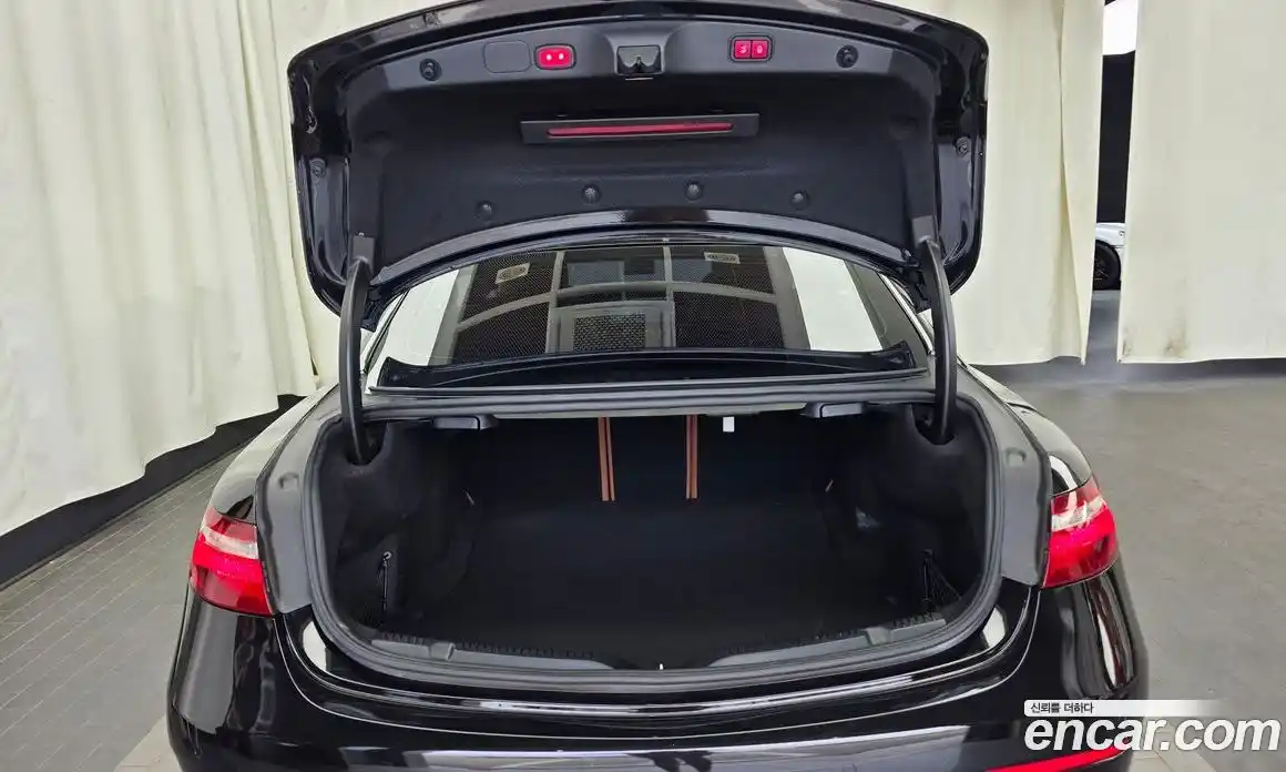 Mercedes-Benz E-Class 2019 1.9 автомат (гидро), фото 26