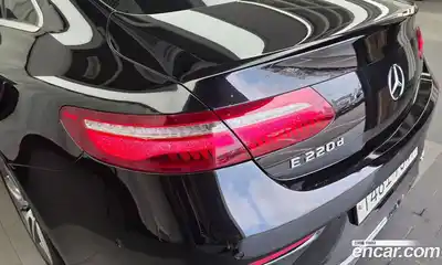 Mercedes-Benz E-Class 2019 1.9 автомат (гидро), миниатюра 9