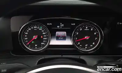 Mercedes-Benz E-Class 2018 2.0 автомат (гидро), миниатюра 11