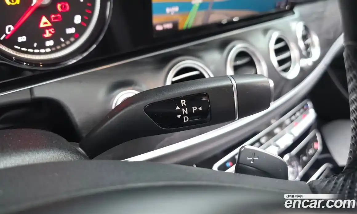 Mercedes-Benz E-Class 2018 2.0 автомат (гидро), фото 12