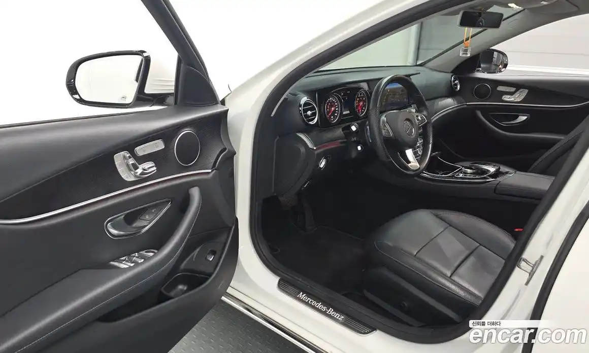 Mercedes-Benz E-Class 2018 2.0 автомат (гидро), фото 13