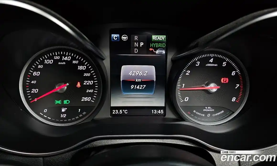 Mercedes-Benz GLC-Class 2018 2.0 гидро, фото 11 Mercedes-Benz GLC-Class 2018 2.0 гидро, фото 11