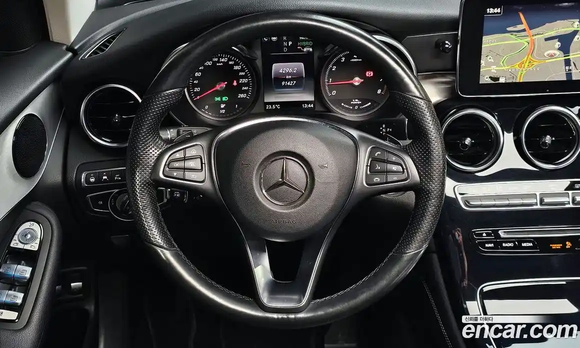 Mercedes-Benz GLC-Class 2018 2.0 гидро, фото 20 Mercedes-Benz GLC-Class 2018 2.0 гидро, фото 20