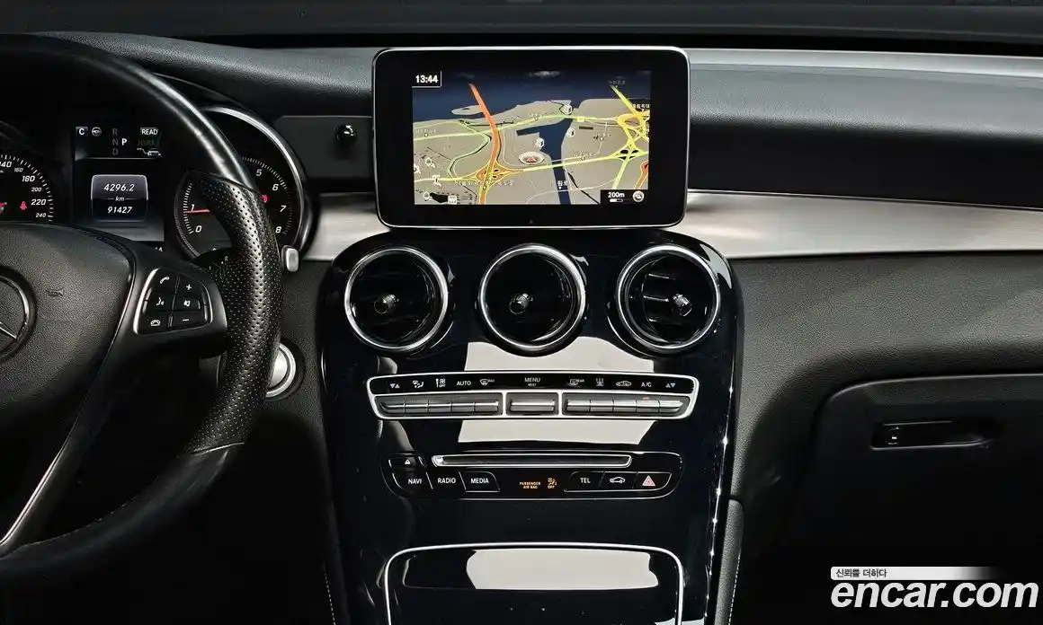 Mercedes-Benz GLC-Class 2018 2.0 гидро, фото 22 Mercedes-Benz GLC-Class 2018 2.0 гидро, фото 22
