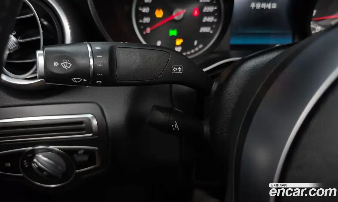 Mercedes-Benz C-Class 2019 2.0 гидро, фото 24
