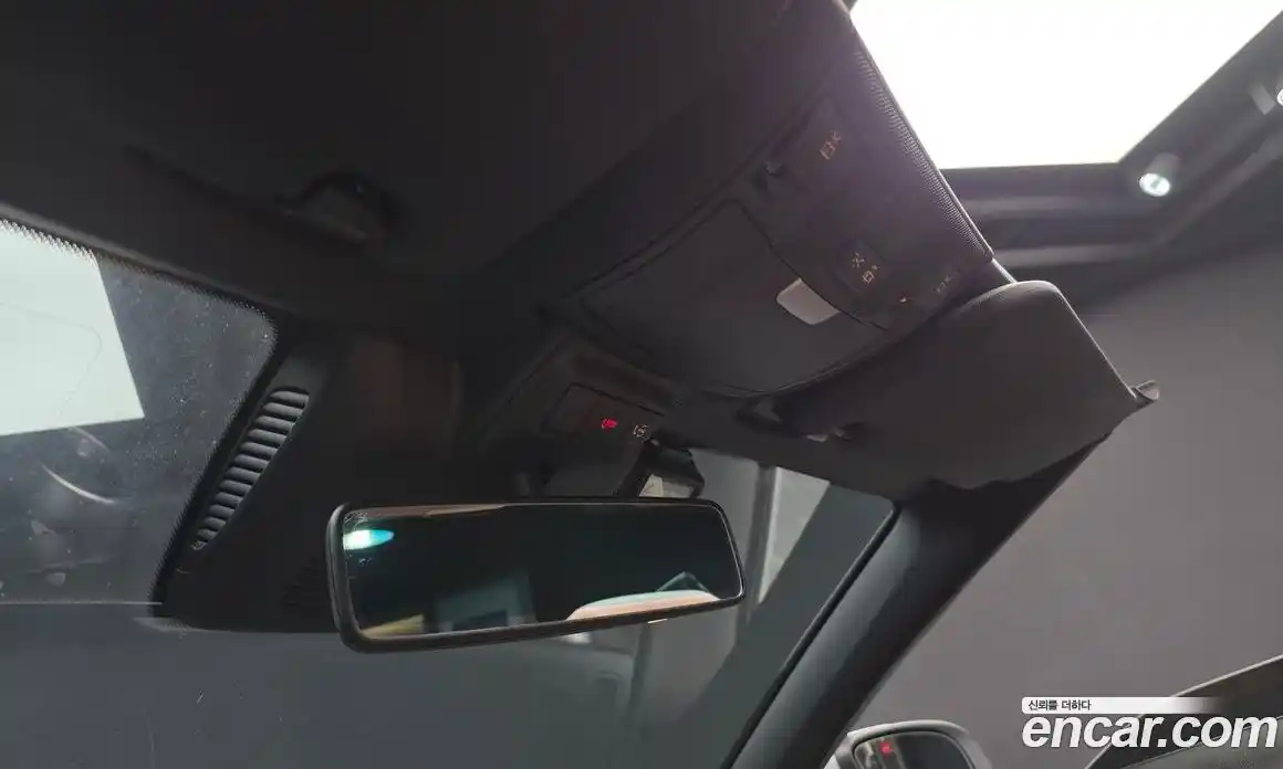 Mercedes-Benz C-Class 2019 2.0 гидро, фото 25