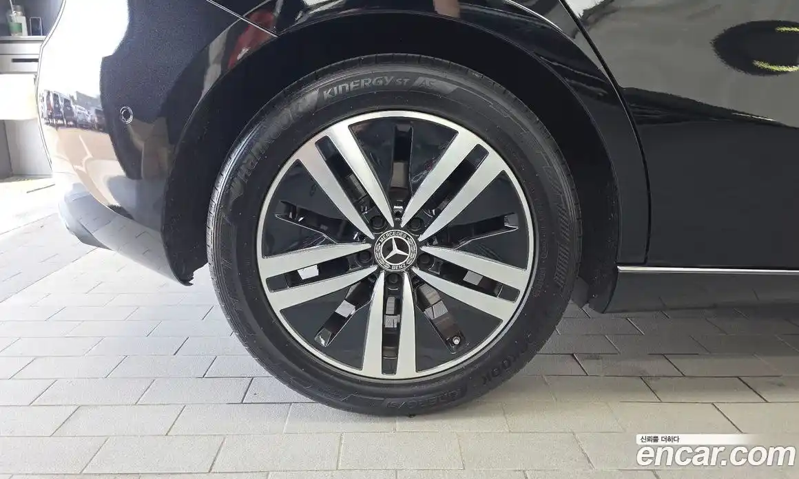 Mercedes-Benz A-Class 2021 2.0 гидро, фото 5