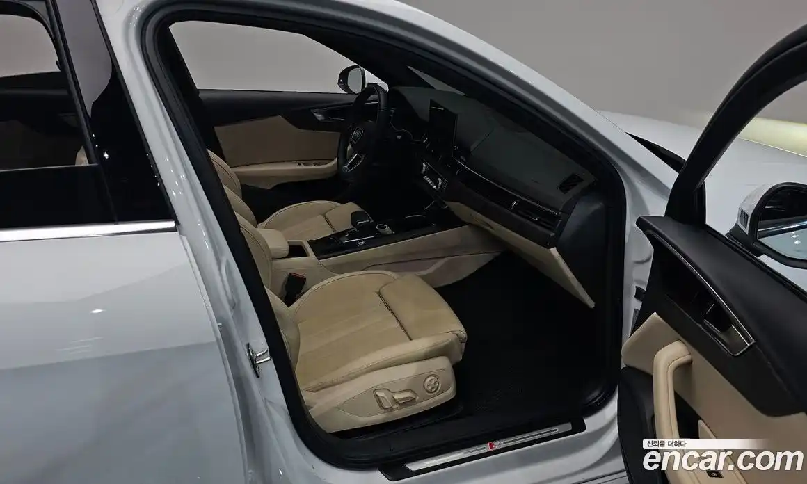 Audi A4 2023 2.0 автомат (гидро), фото 15