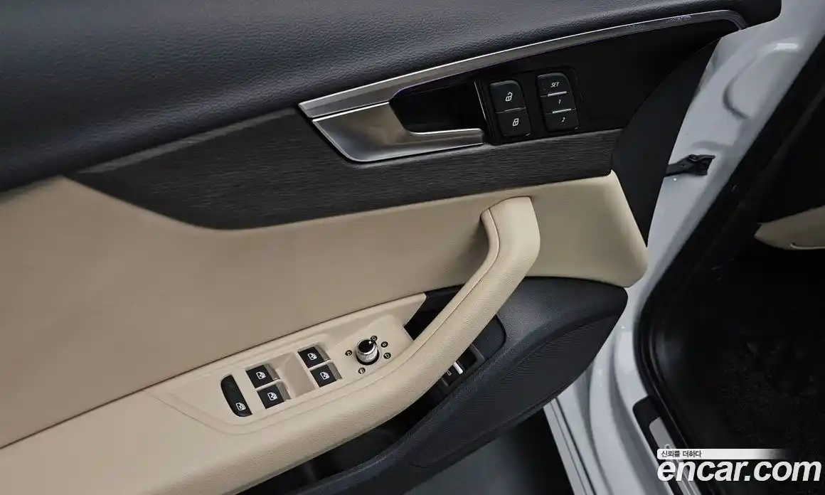 Audi A4 2023 2.0 автомат (гидро), фото 22