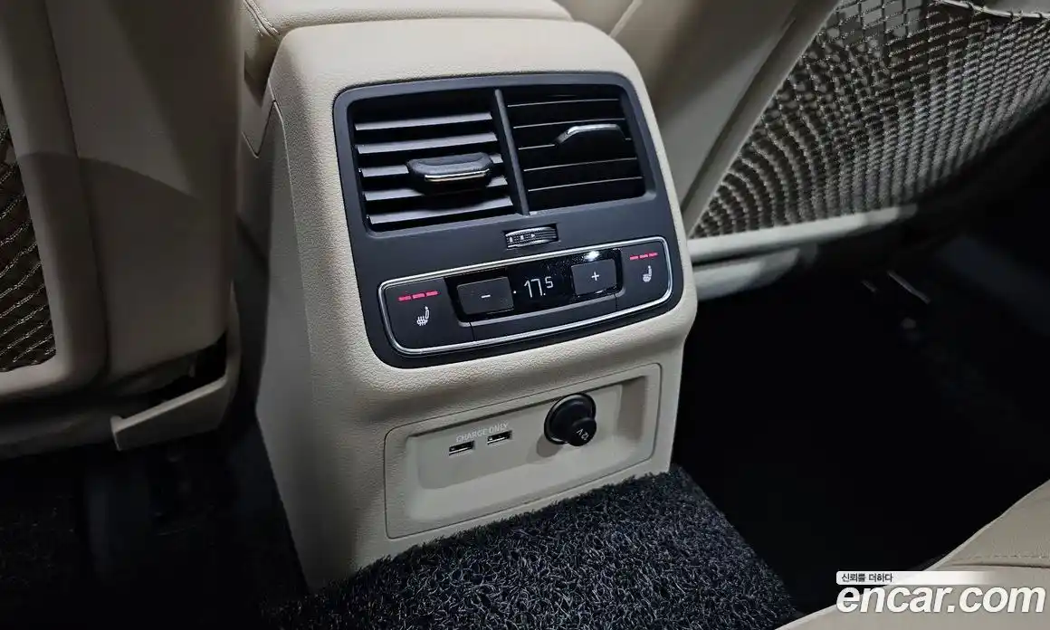 Audi A4 2023 2.0 автомат (гидро), фото 24