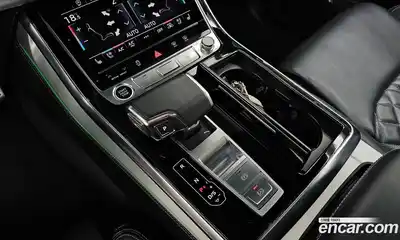 Audi Q8 2023 3.0 автомат (гидро), миниатюра 12