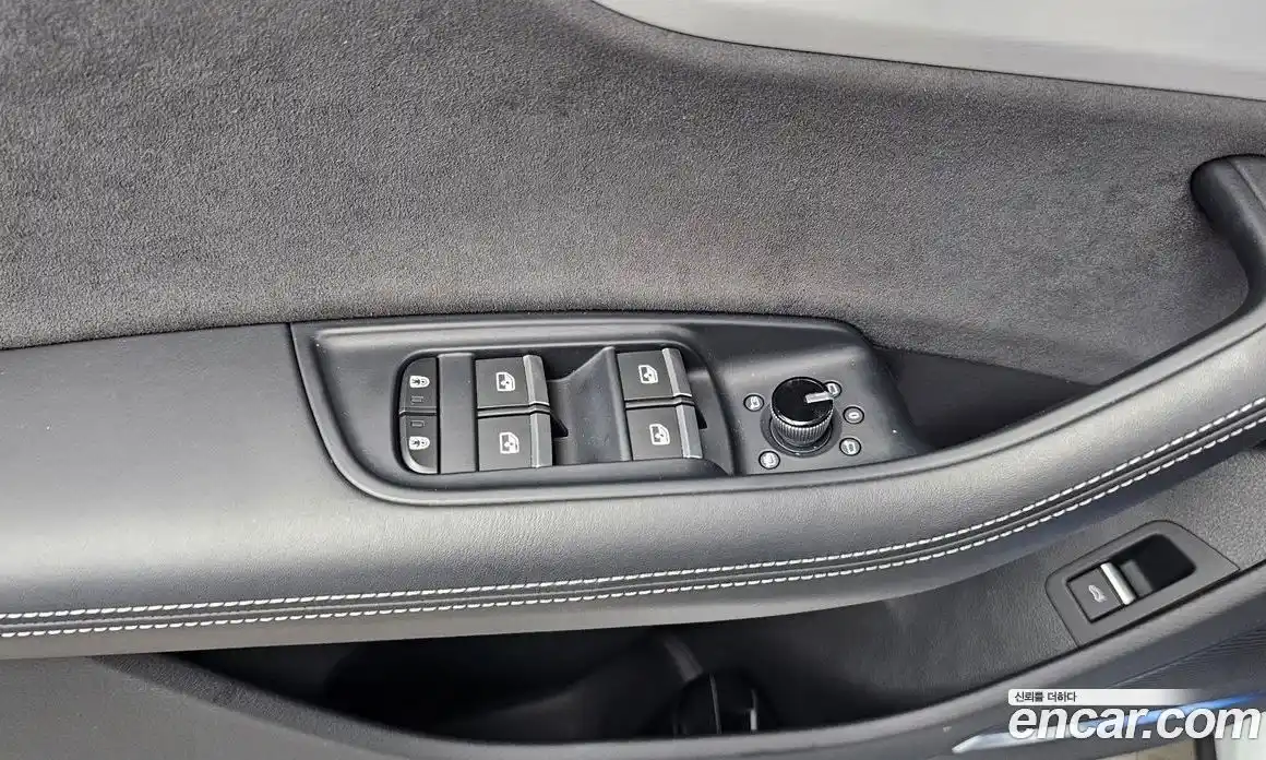 Audi Q8 2023 3.0 автомат (гидро), фото 29