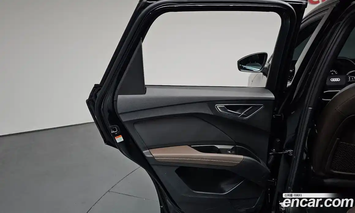 Audi Q4 e-tron 2023 0.2 автомат (гидро), фото 14