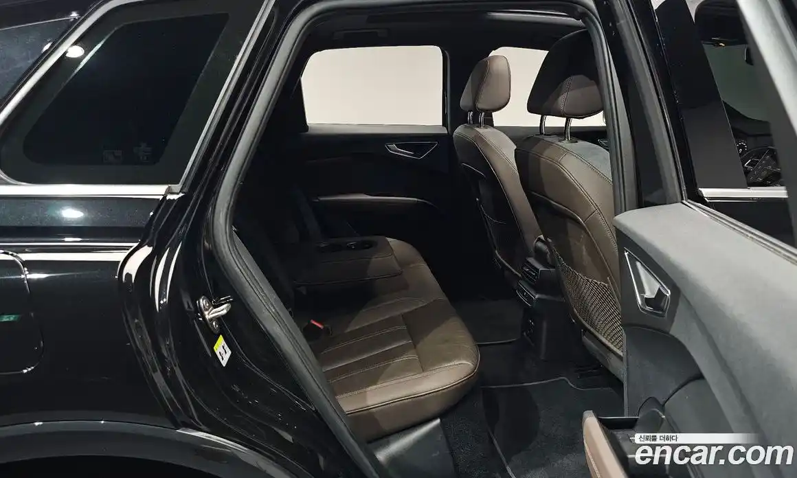 Audi Q4 e-tron 2023 0.2 автомат (гидро), фото 16