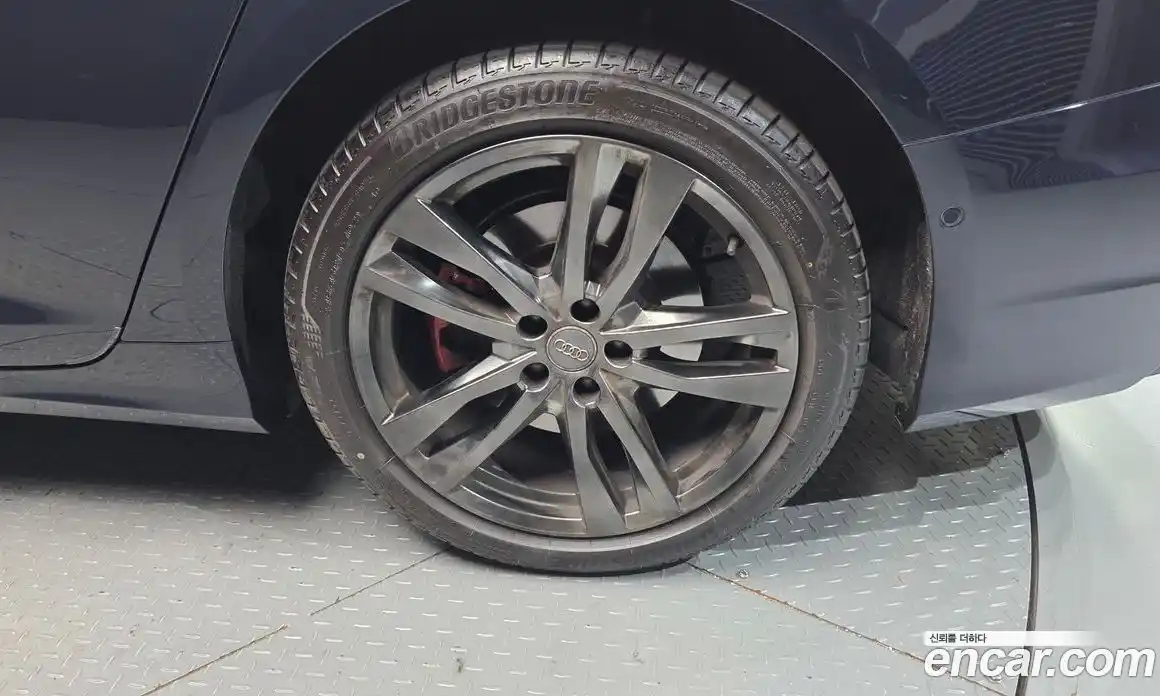 Audi A6 2020 3.0 автомат (гидро), фото 7